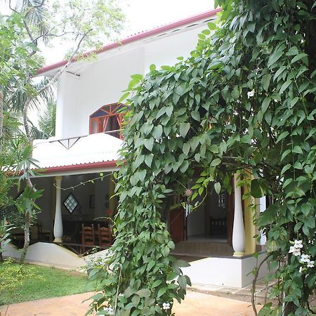 Dionis Villa Unawatuna Δωμάτιο φωτογραφία